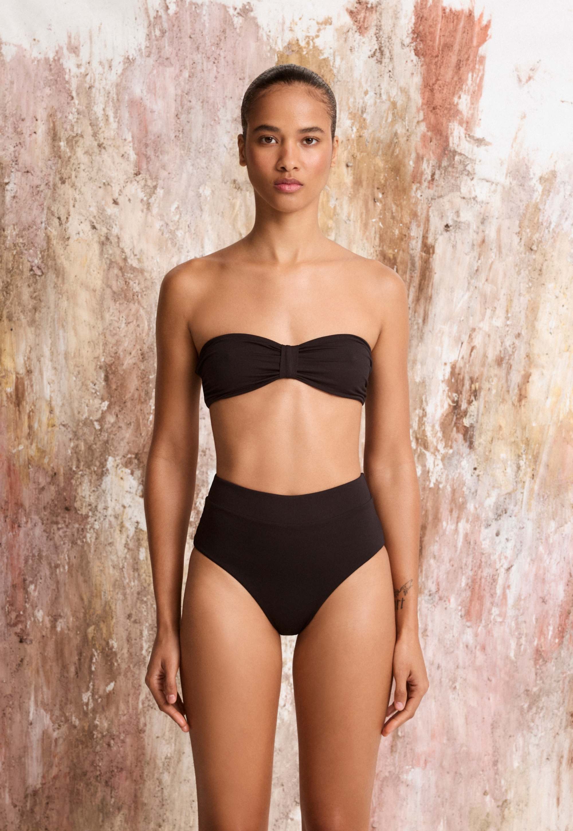 Umi High Waisted Bikini Bottom - Black