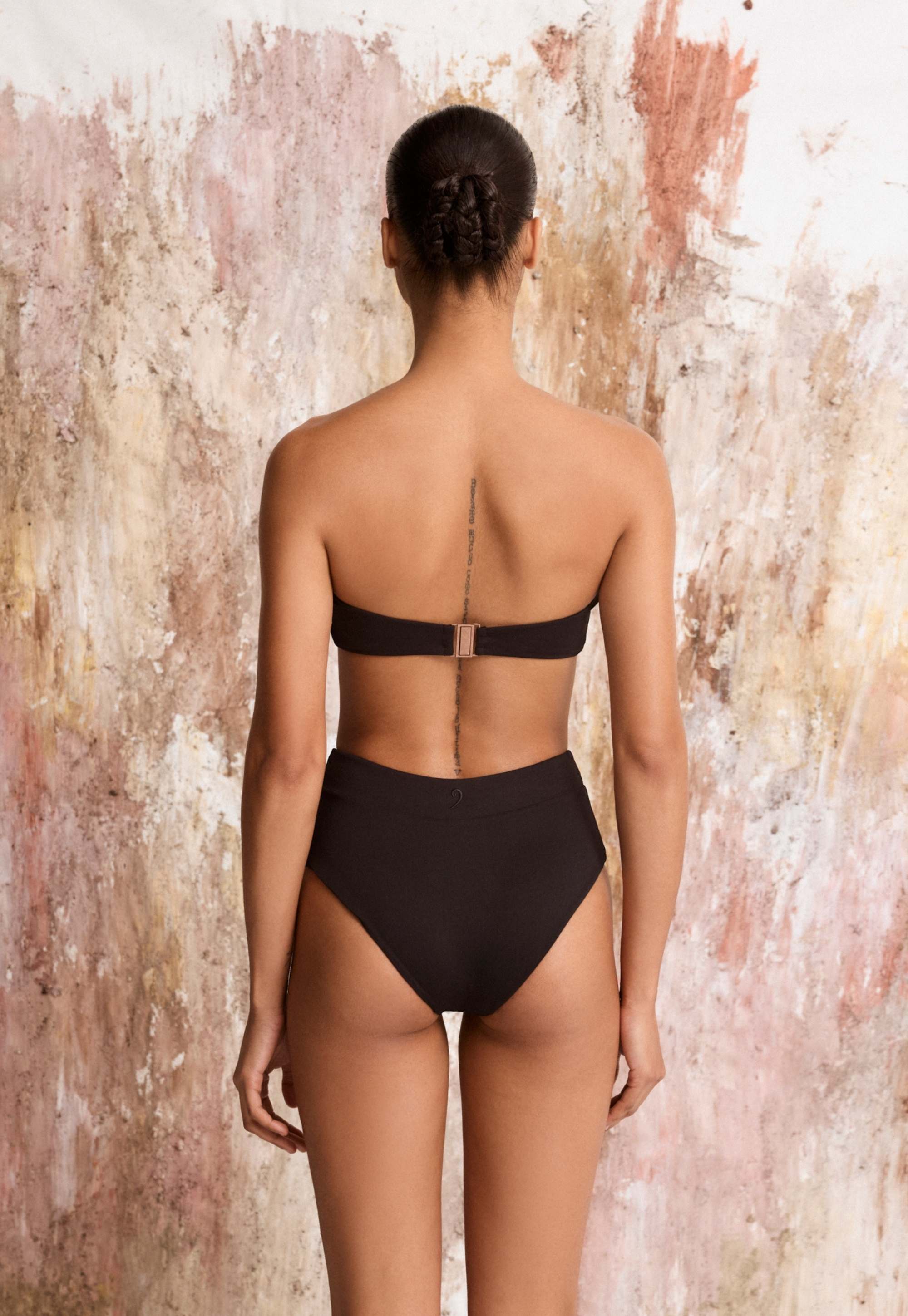 Umi Strapless Bikini Top - Black